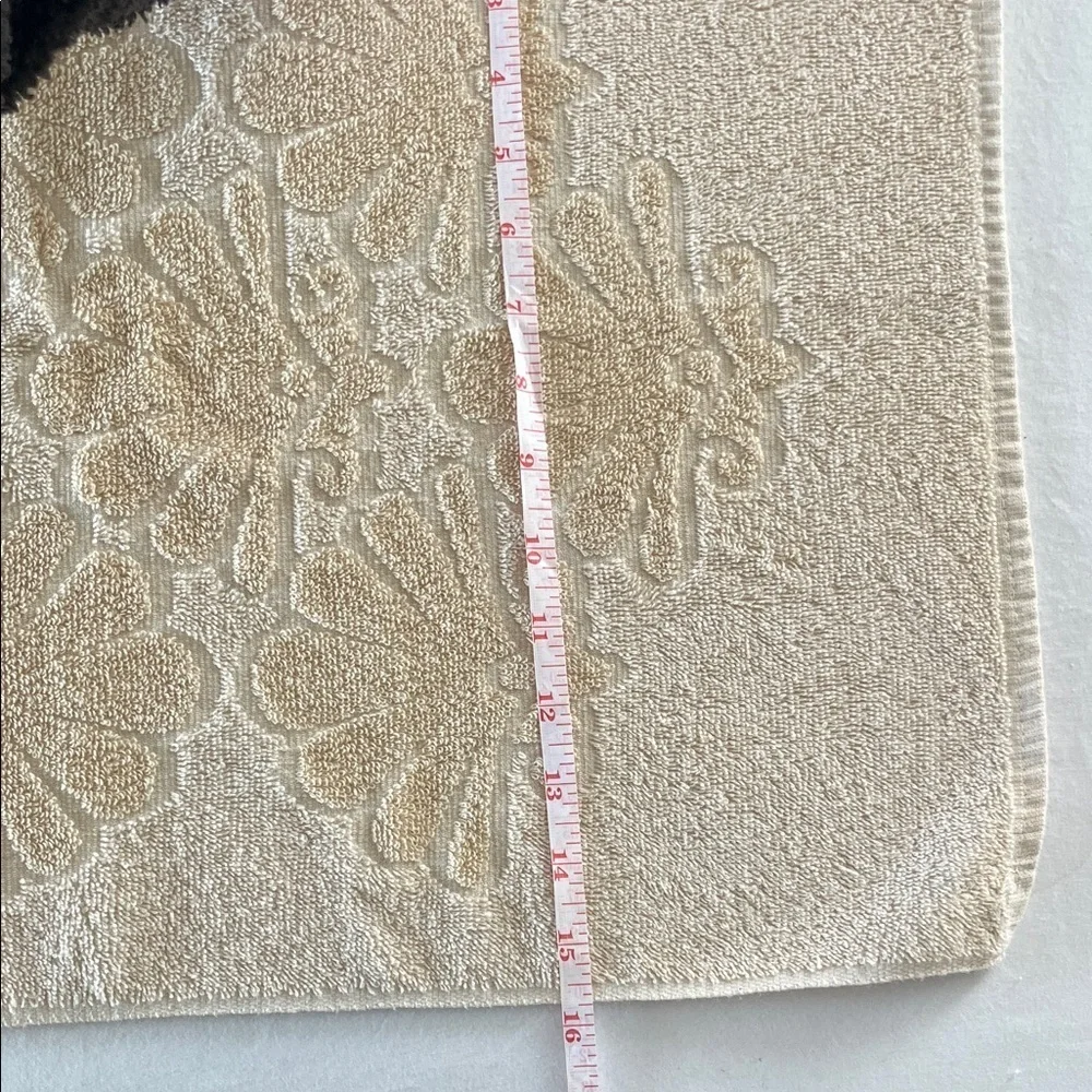 Vintage Fieldcrest Cotton Towel Beige Jacquard Floral Pattern mid century retro